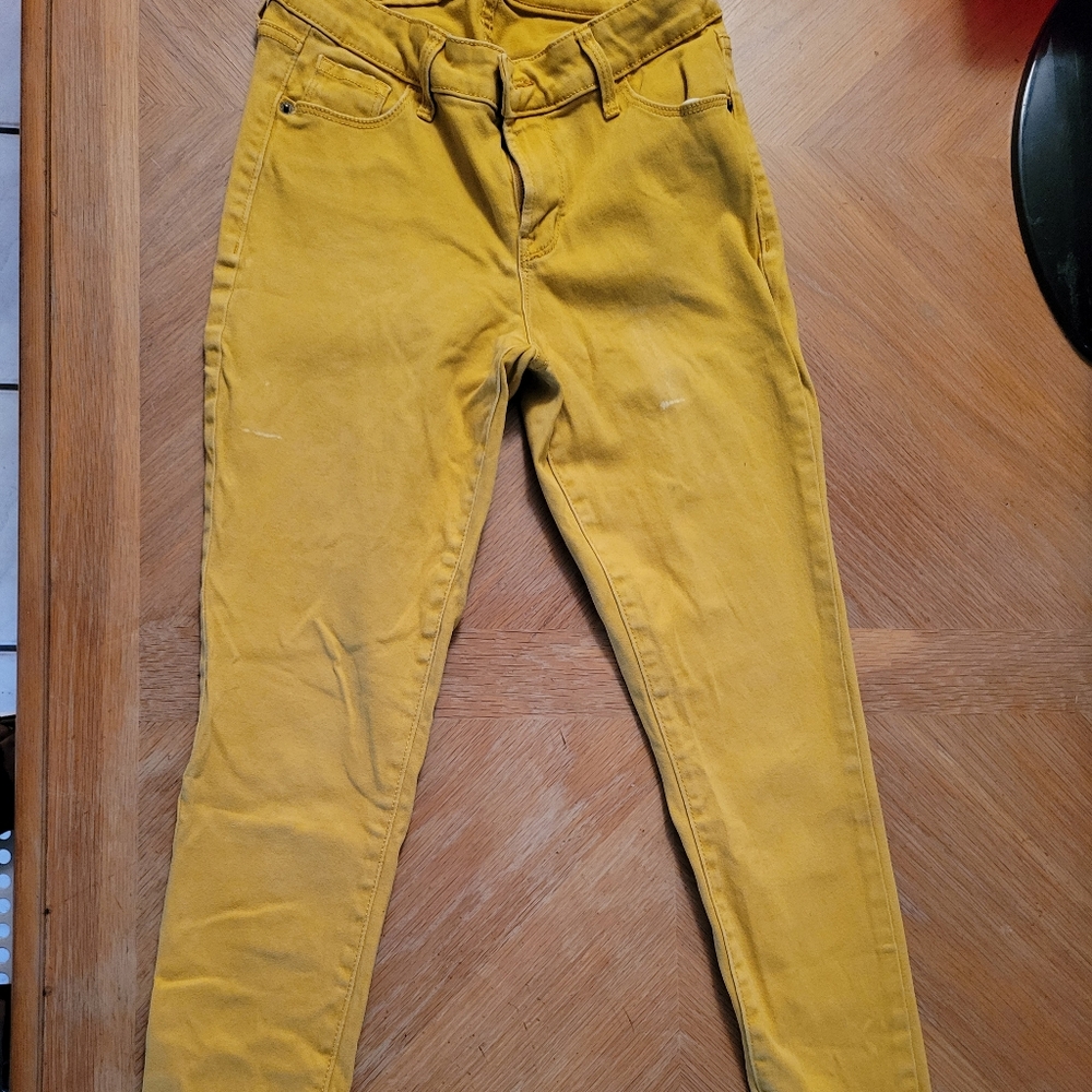 Old navy Rockstar pants.